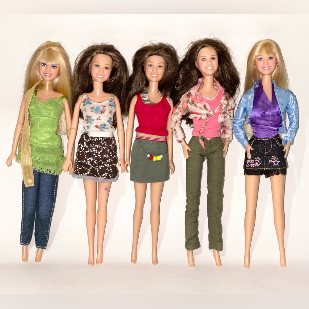 Lot of Five Hannah Montana Dolls Play Along Toys
